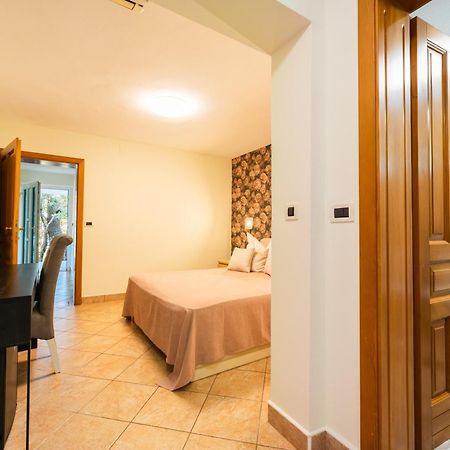 Bed & Breakfast Villa Terezija Baska  Bagian luar foto